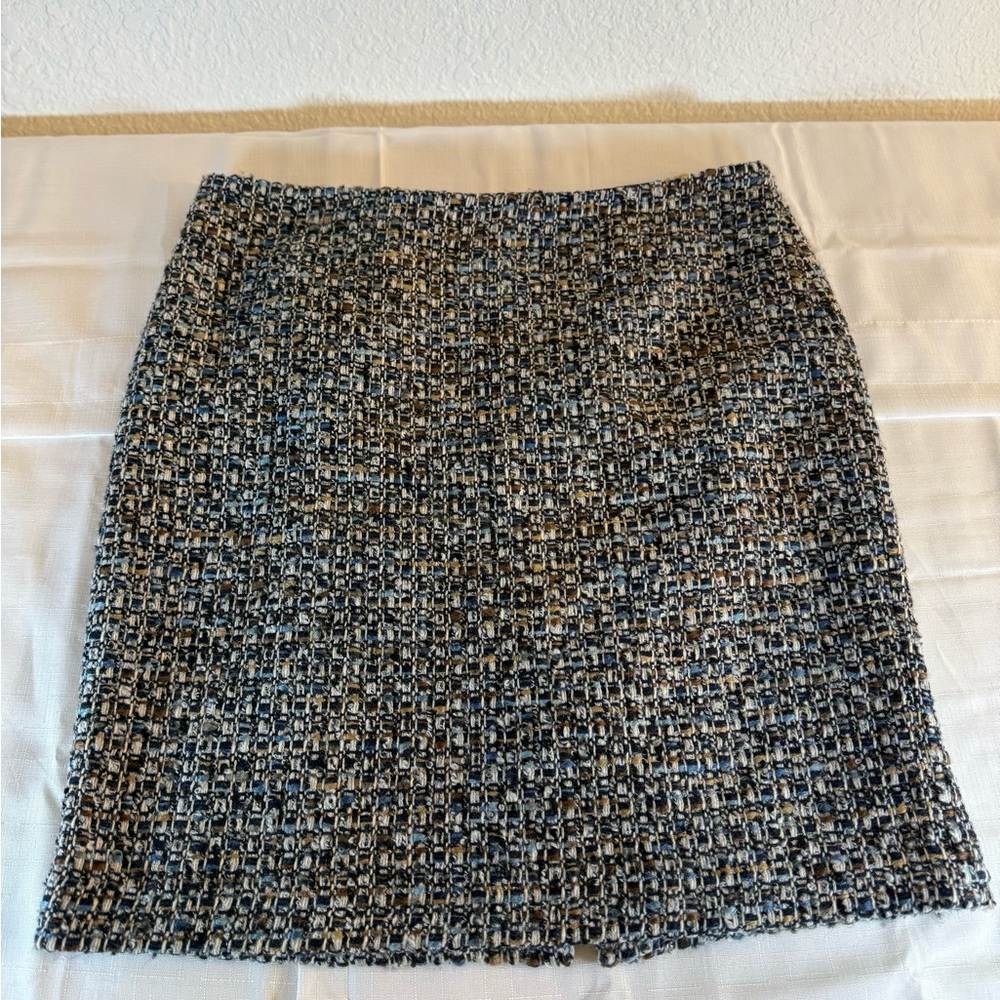 Talbots blue multicolored wool blend tweed pencil skirt. Size 16P